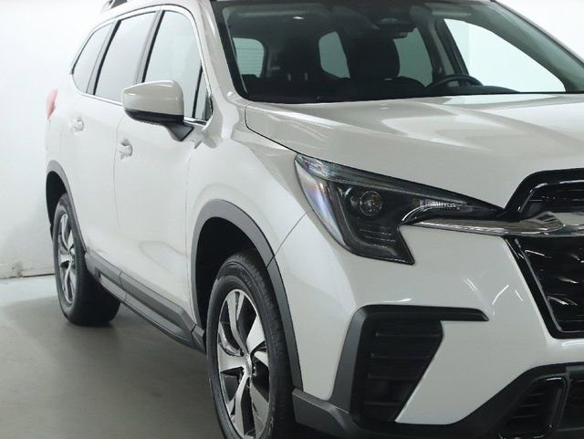 Certified 2025 Subaru Ascent Premium image 8