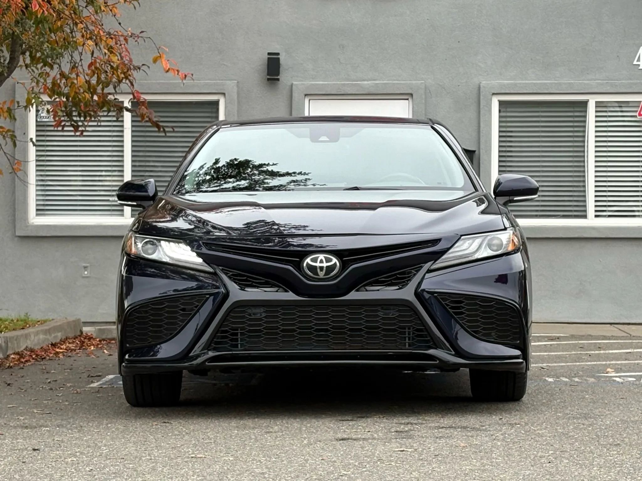 Used 2021 Toyota Camry XSE w/ Carpet Mat Package (TMS) image 2