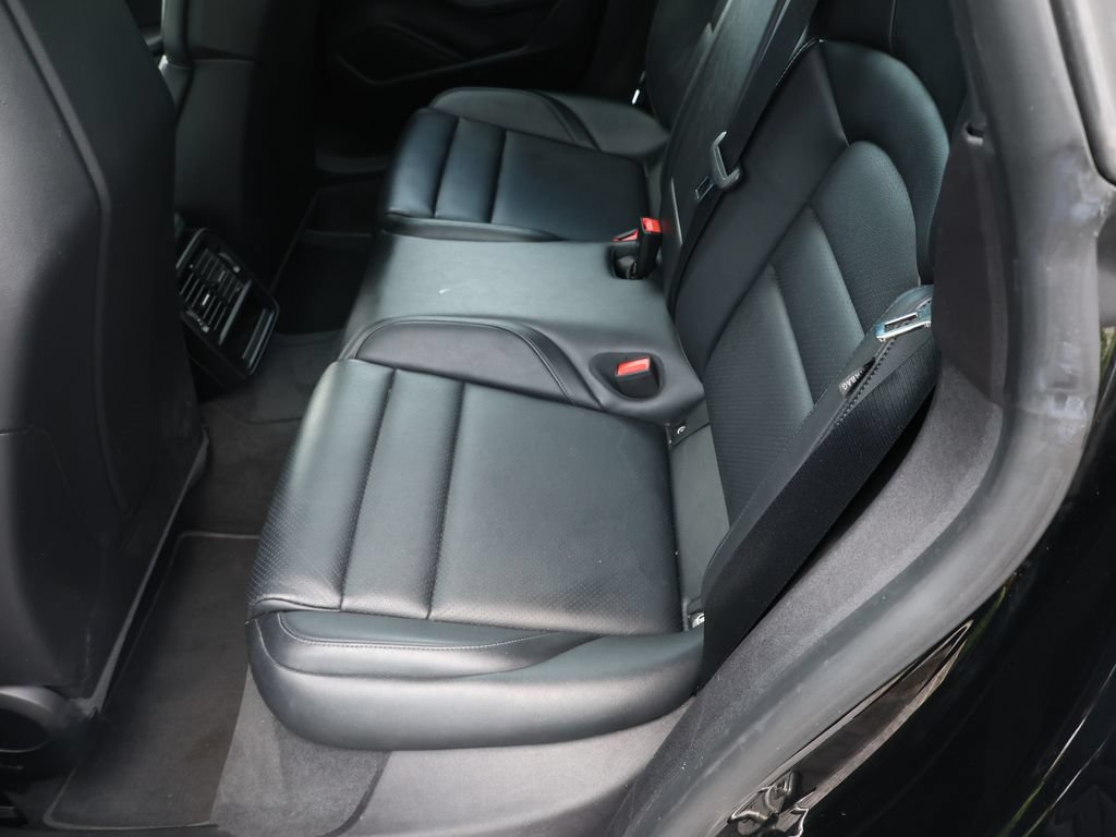 Used 2024 Porsche Taycan RWD image 19