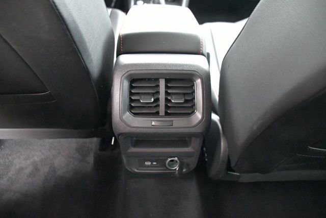 Used 2024 Volkswagen Tiguan SE image 13
