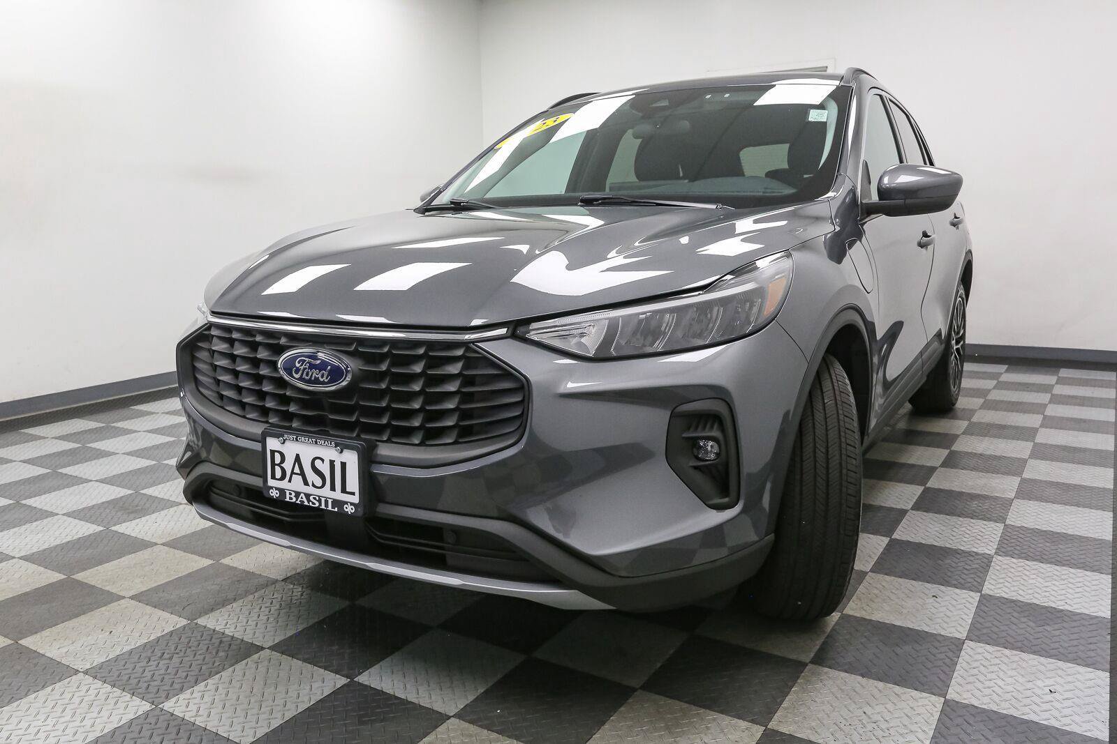 Used 2023 Ford Escape SE FWD image 4