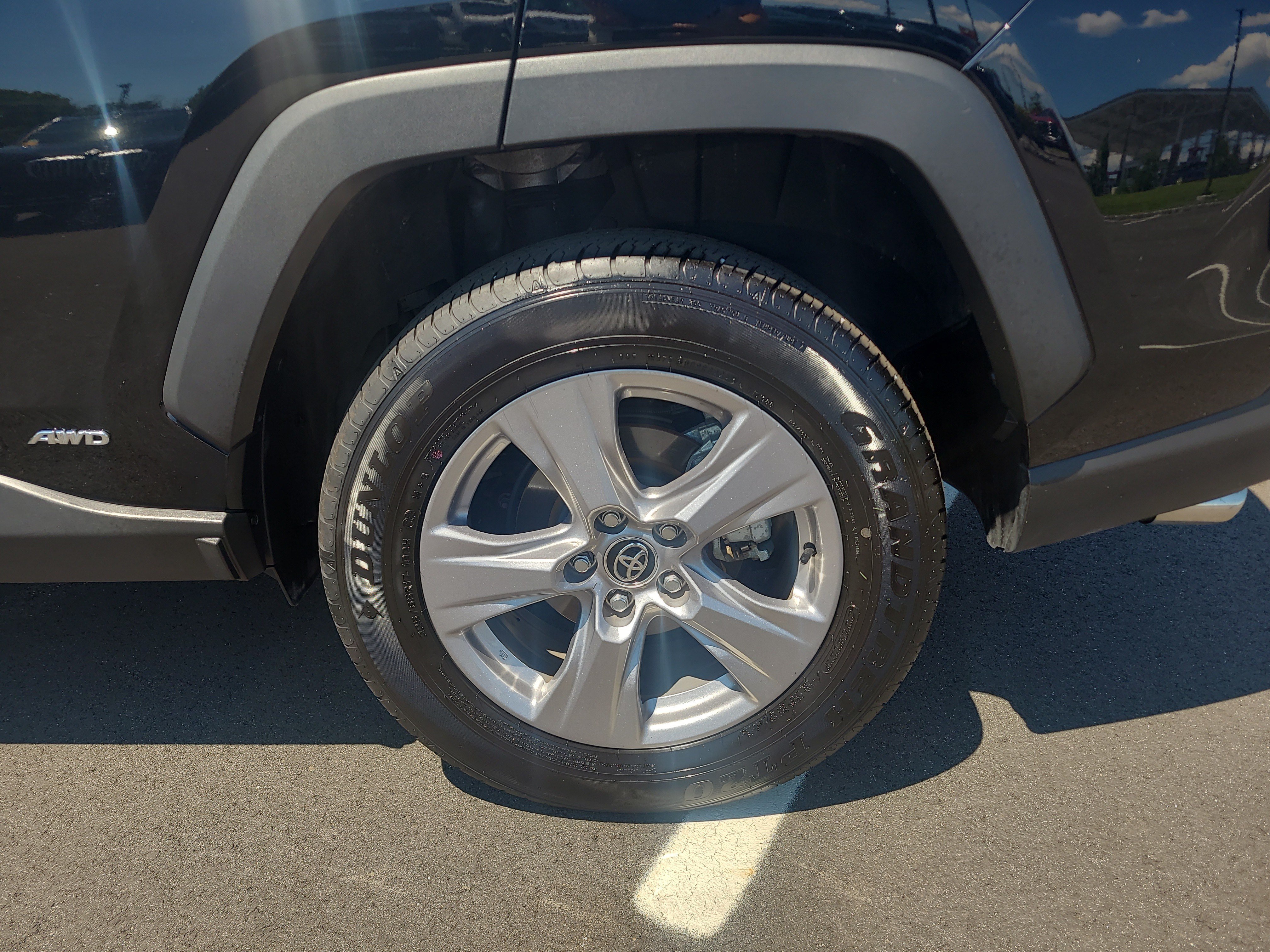 Certified 2025 Toyota RAV4 XLE AWD/4WD image 10