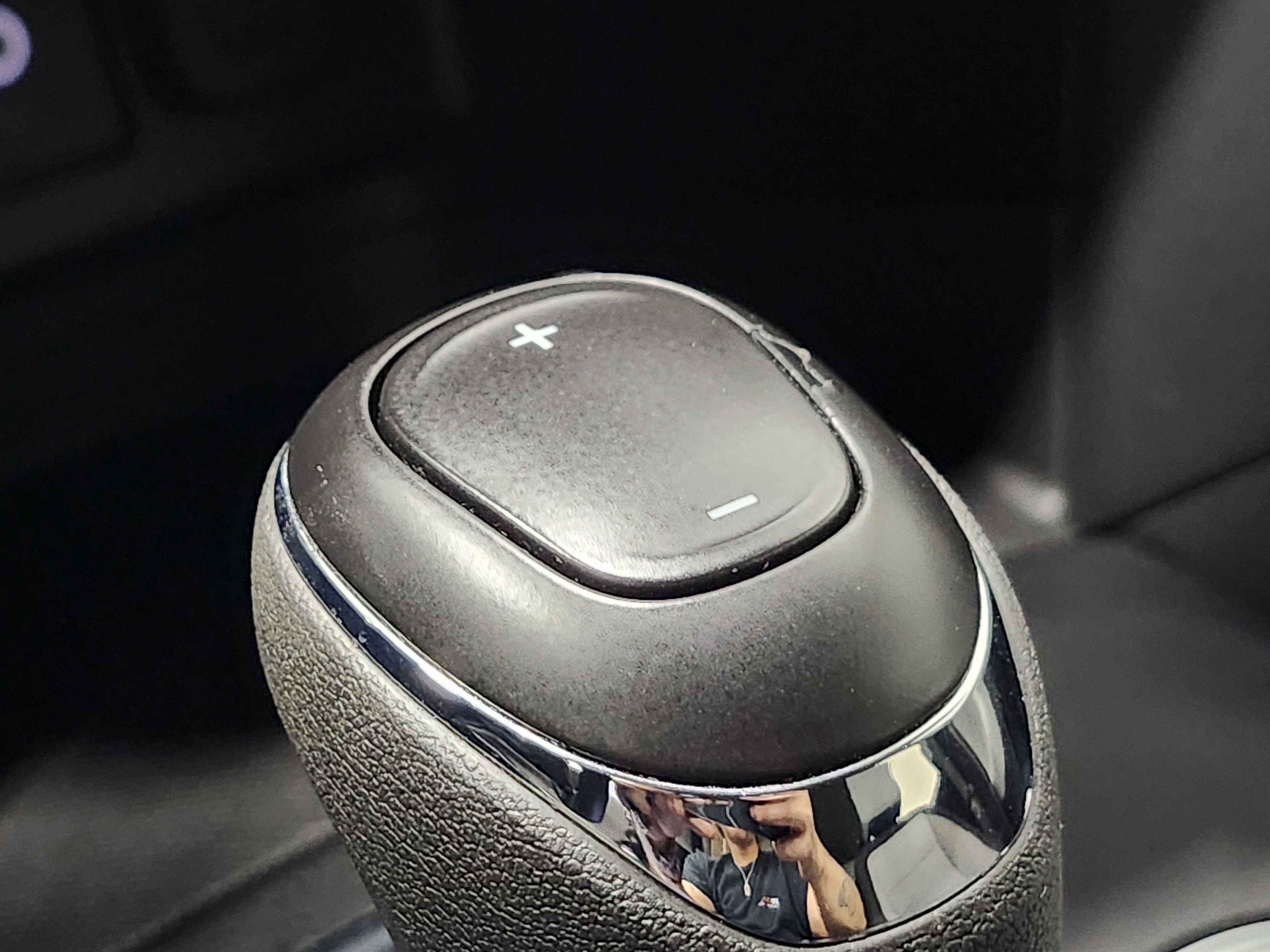 Used 2021 Chevrolet Equinox LS image 30