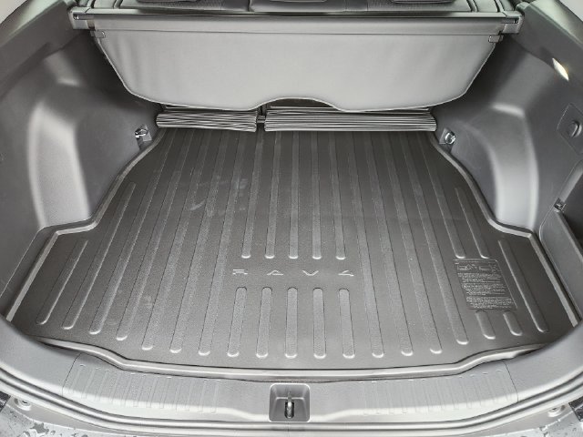 New 2026 Toyota RAV4 XLE Premium AWD/4WD image 28