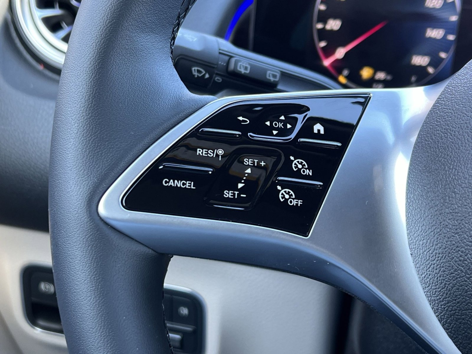 New 2026 Mercedes-Benz GLB 250 GLB 250 image 30