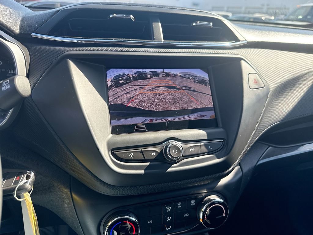 Used 2023 Chevrolet TrailBlazer LS image 16