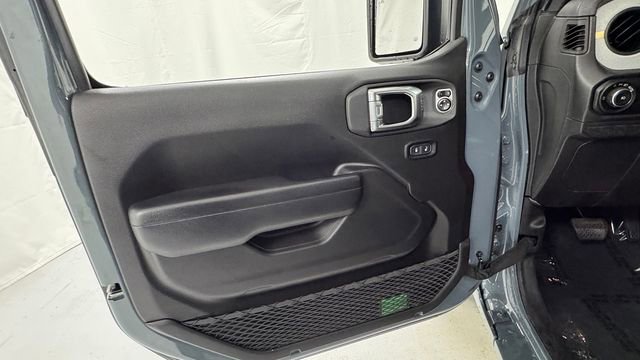 Used 2024 Jeep Wrangler Unlimited Sport AWD/4WD image 19