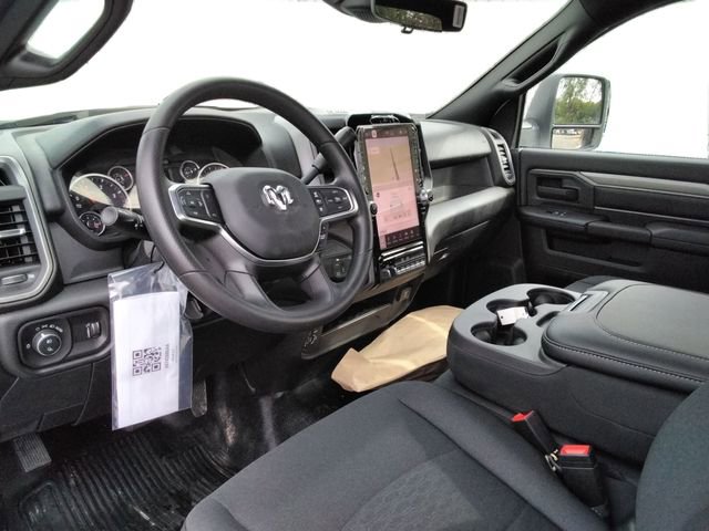 New 2026 RAM 5500 Tradesman AWD/4WD image 28