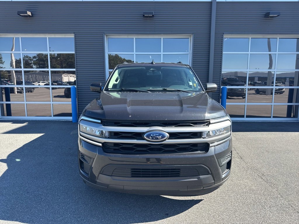Used 2024 Ford Expedition XLT image 5