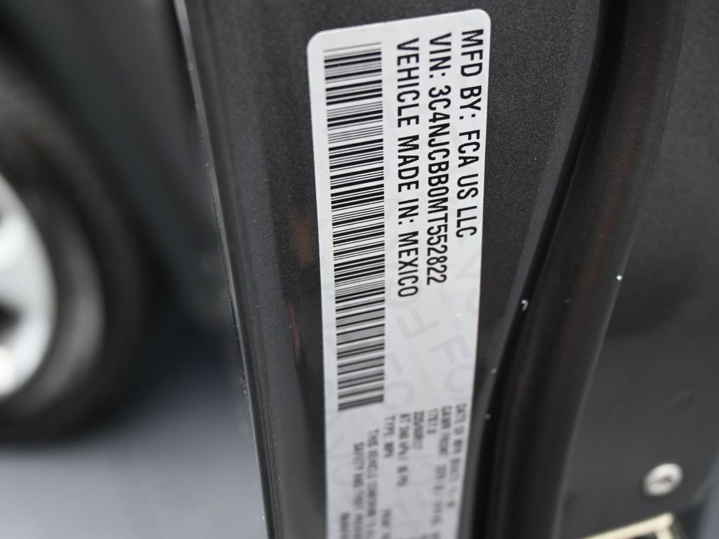 Used 2021 Jeep Compass Latitude image 16