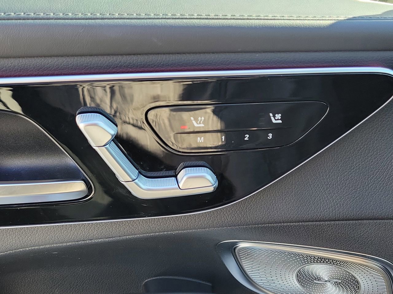 Certified 2024 Mercedes-Benz GLC 300 image 25