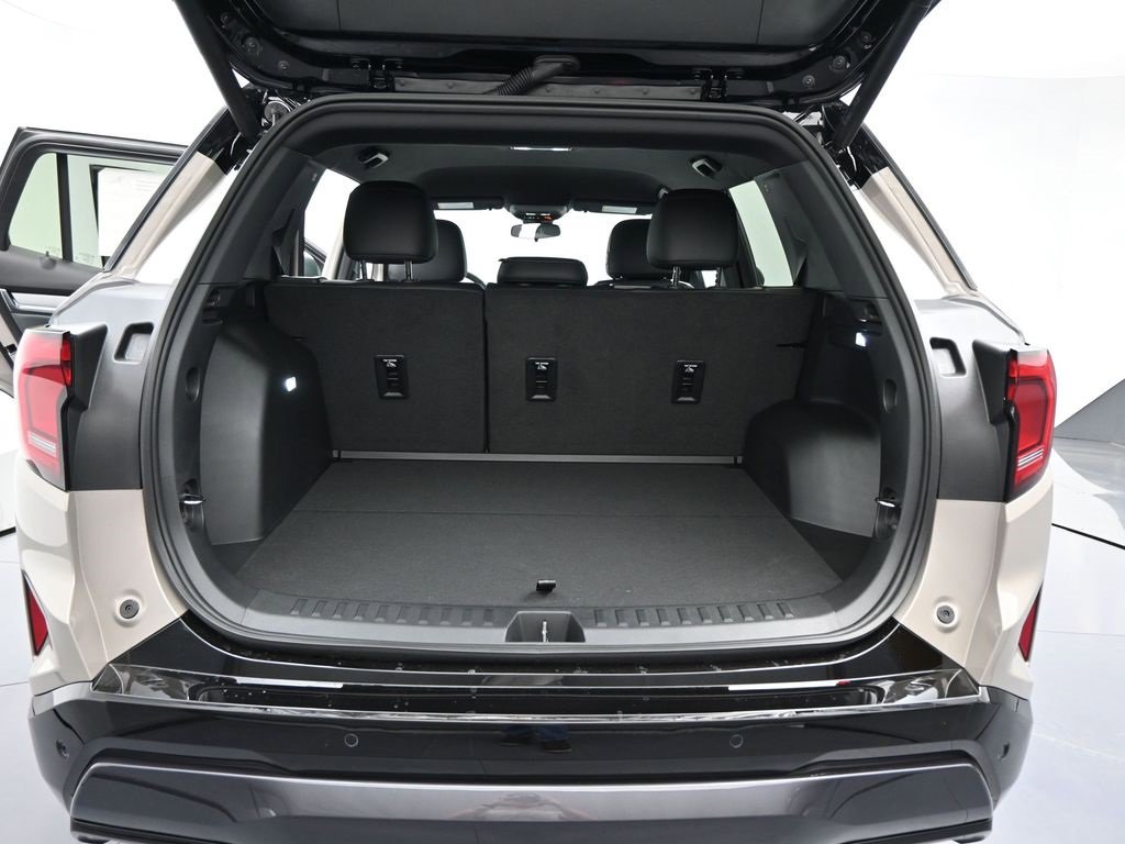 New 2026 GMC Terrain AT4 w/ Convenience Package III image 25