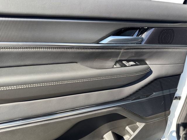 New 2026 Jeep Grand Wagoneer Summit w/ Premium Group III image 16