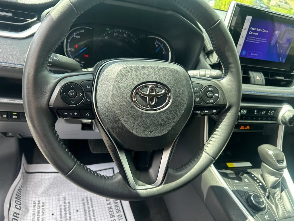 Used 2023 Toyota RAV4 SE AWD/4WD image 25