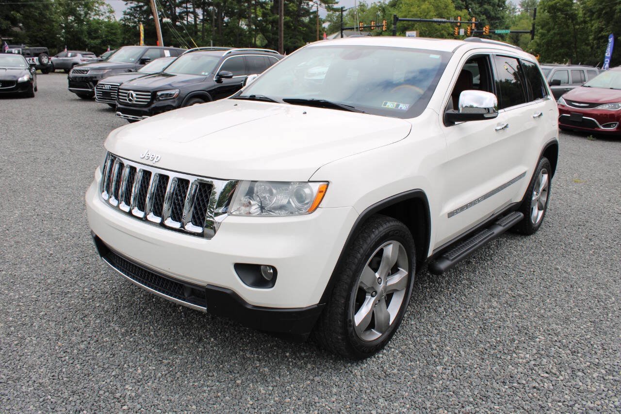 Used 2012 Jeep Grand Cherokee Overland AWD/4WD image 2