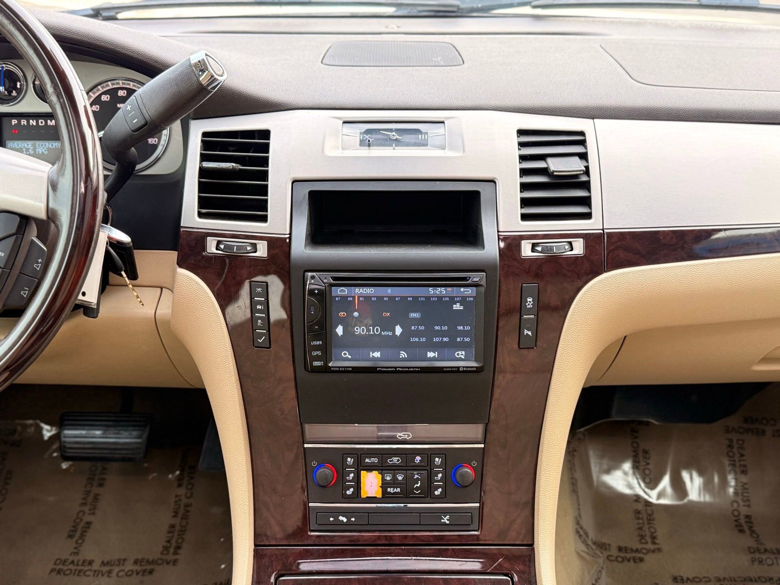 Used 2012 Cadillac Escalade ESV Luxury image 34