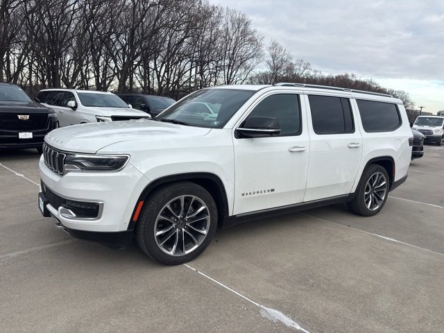 Used 2024 Jeep Wagoneer L Series III w/ Premium Group I