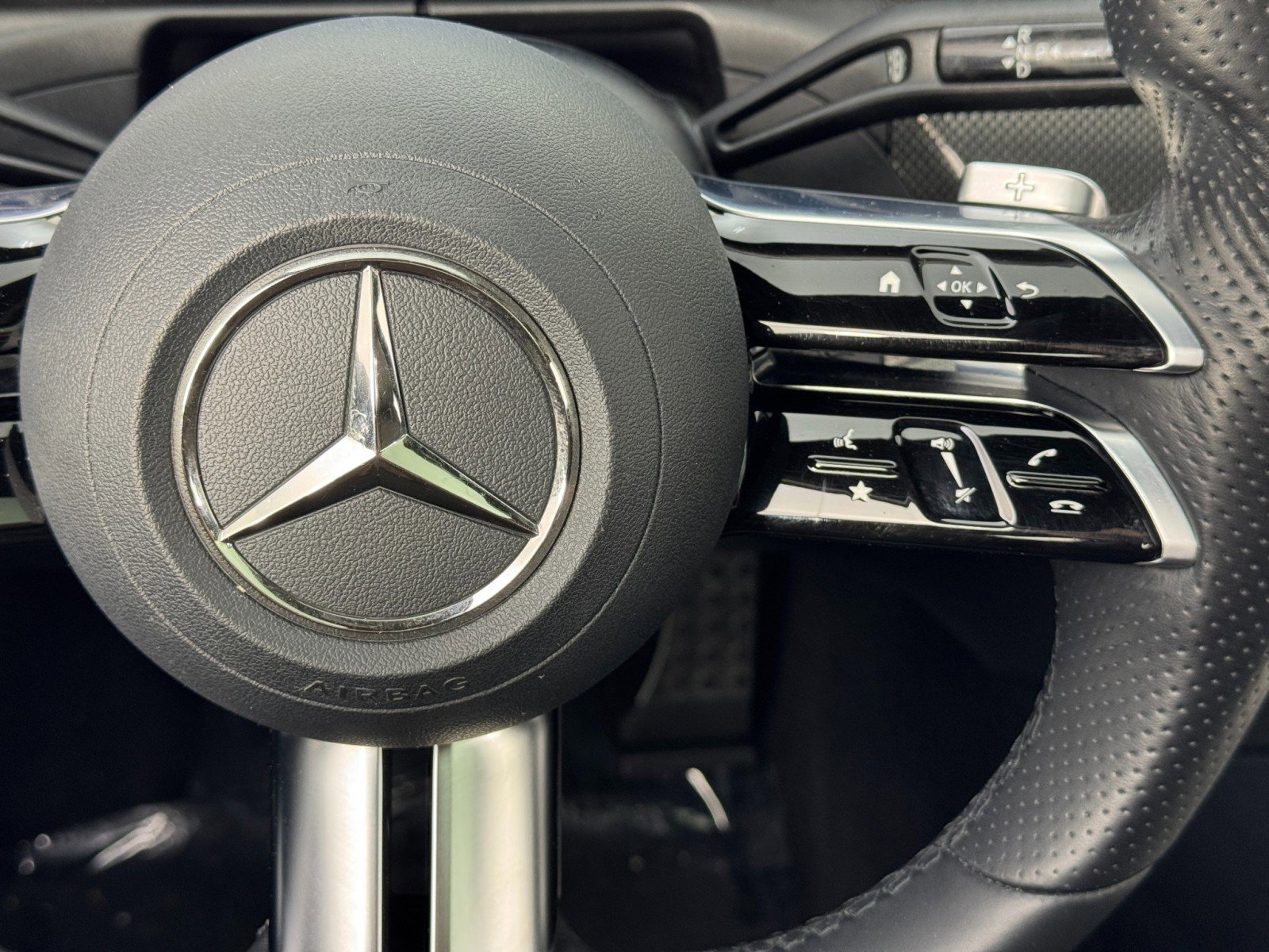 Used 2022 Mercedes-Benz C 300 Sedan w/ AMG Line w/ Night Package image 23