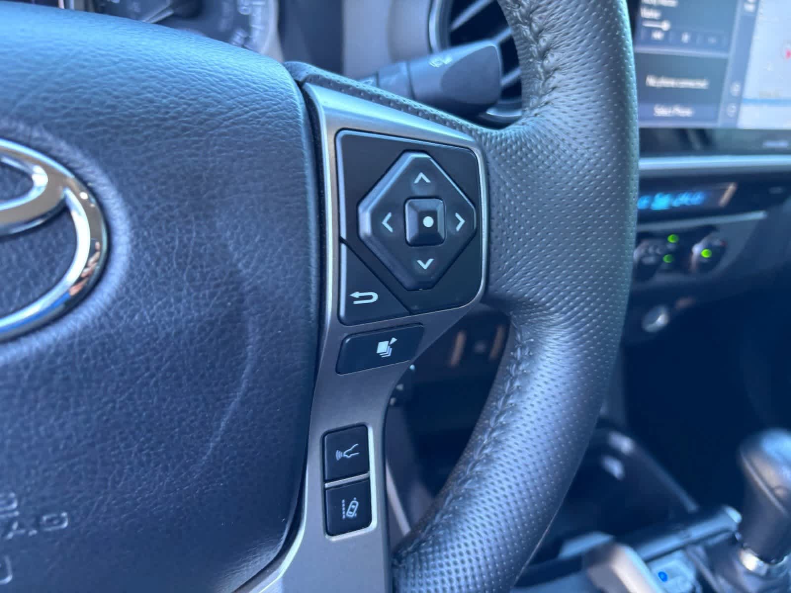 Used 2021 Toyota Tacoma SR5 RWD image 25