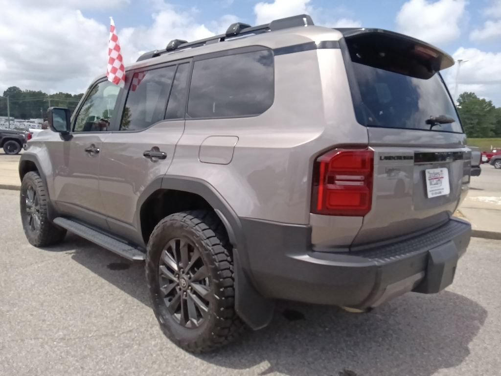 Used 2025 Toyota Land Cruiser w/ Premium Package AWD/4WD image 5
