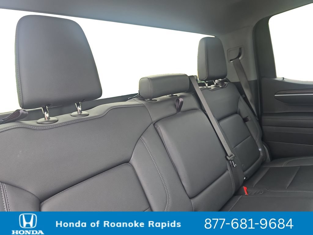 Used 2025 GMC Sierra 1500 SLT AWD/4WD image 18