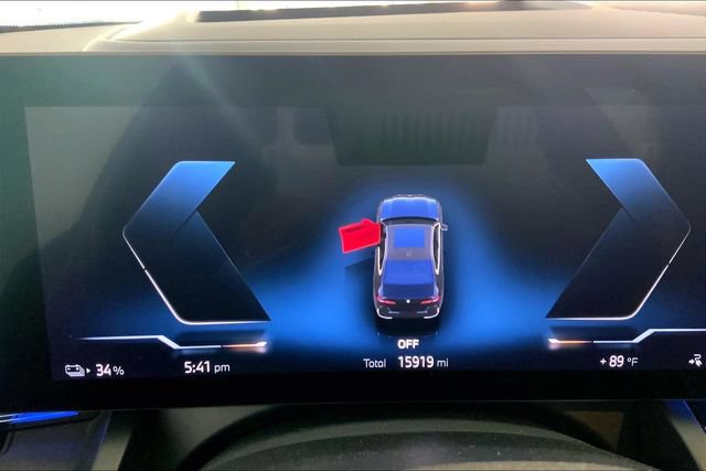 Used 2024 BMW i5 eDrive40i w/ M Sport Package RWD image 9