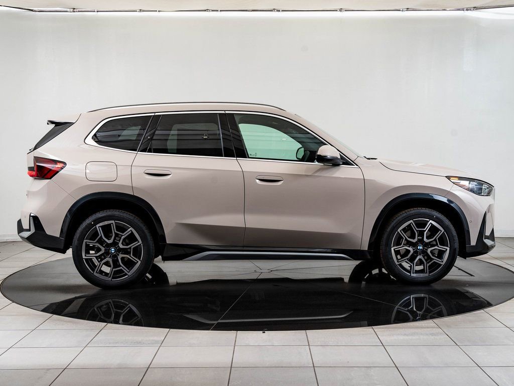 New 2026 BMW X1 xDrive28i w/ Technology Package AWD/4WD image 11