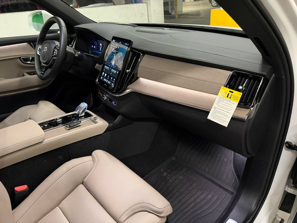 New 2026 Volvo XC90 B6 Ultra w/ Protection Package Premier AWD/4WD image 21