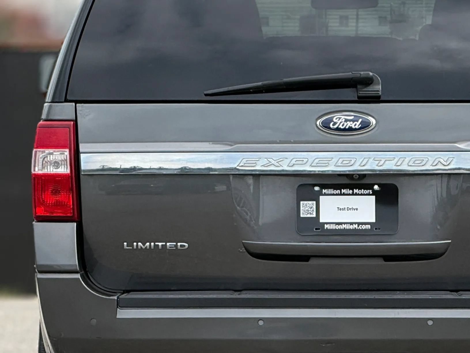 Used 2015 Ford Expedition EL Limited w/ Equipment Group 301A AWD/4WD image 13