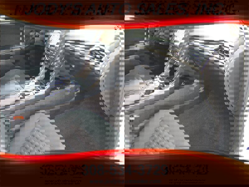 Used 2019 Ford Fusion SE image 27