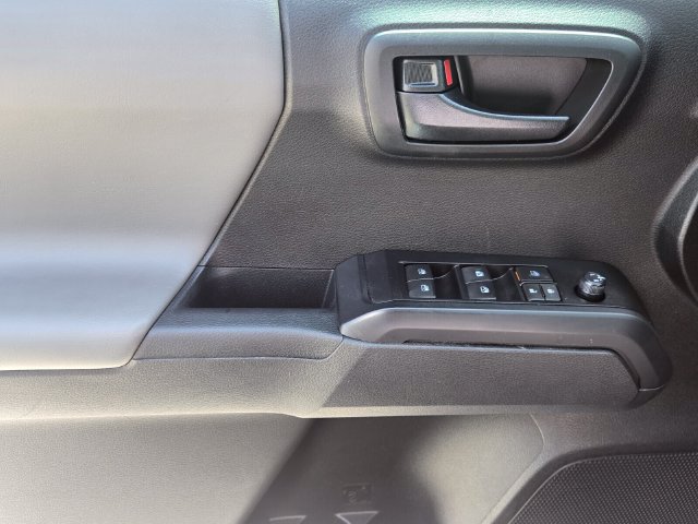 Used 2022 Toyota Tacoma SR w/ SR Convenience Package RWD image 26