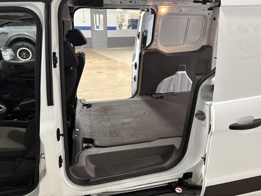 Used 2023 Ford Transit Connect XL image 24