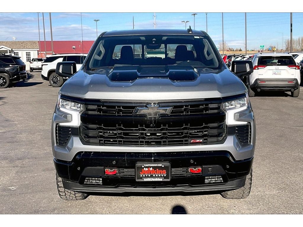 Used 2024 Chevrolet Silverado 1500 LT Trail Boss w/ Convenience Package II AWD/4WD image 3