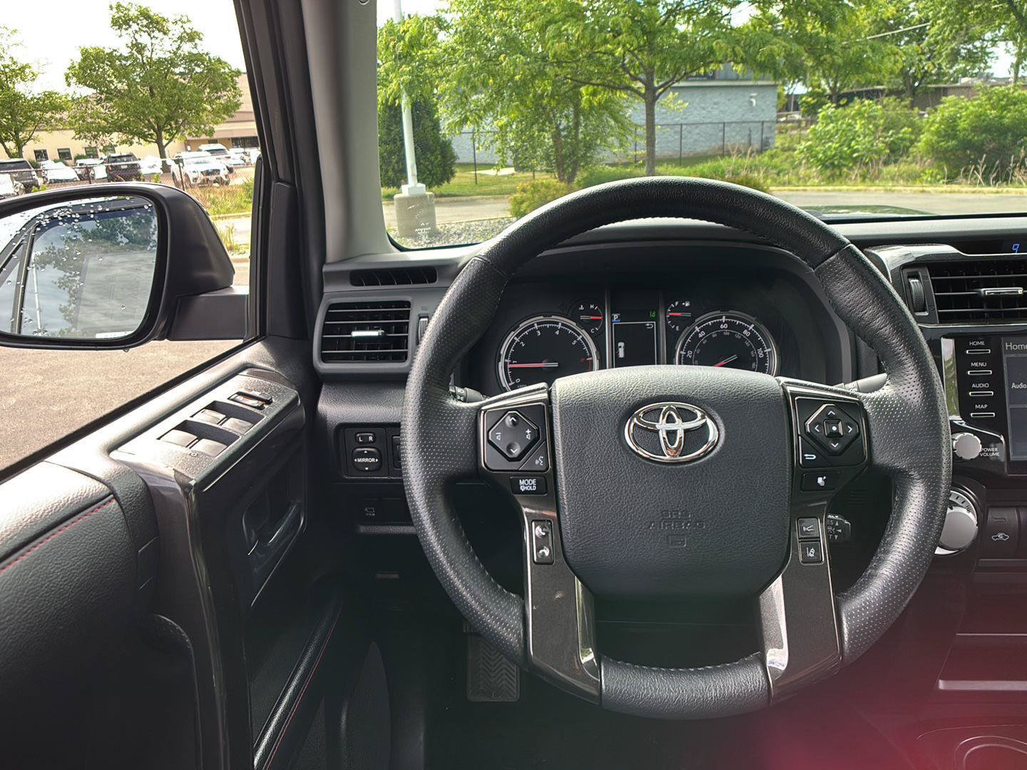 Used 2023 Toyota 4Runner TRD Off-Road Premium w/ Off Road Premium Plus Package AWD/4WD image 32