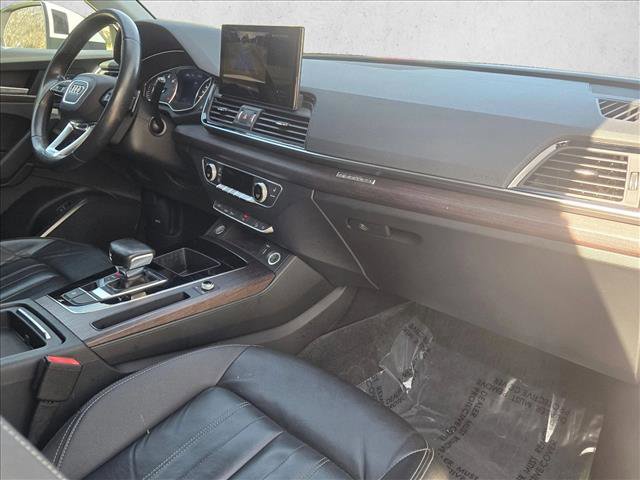 Used 2021 Audi Q5 Premium w/ Convenience Package image 22