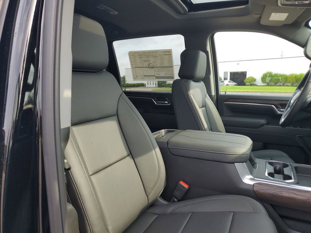 New 2025 GMC Sierra 2500 SLT w/ SLT Premium Package image 30