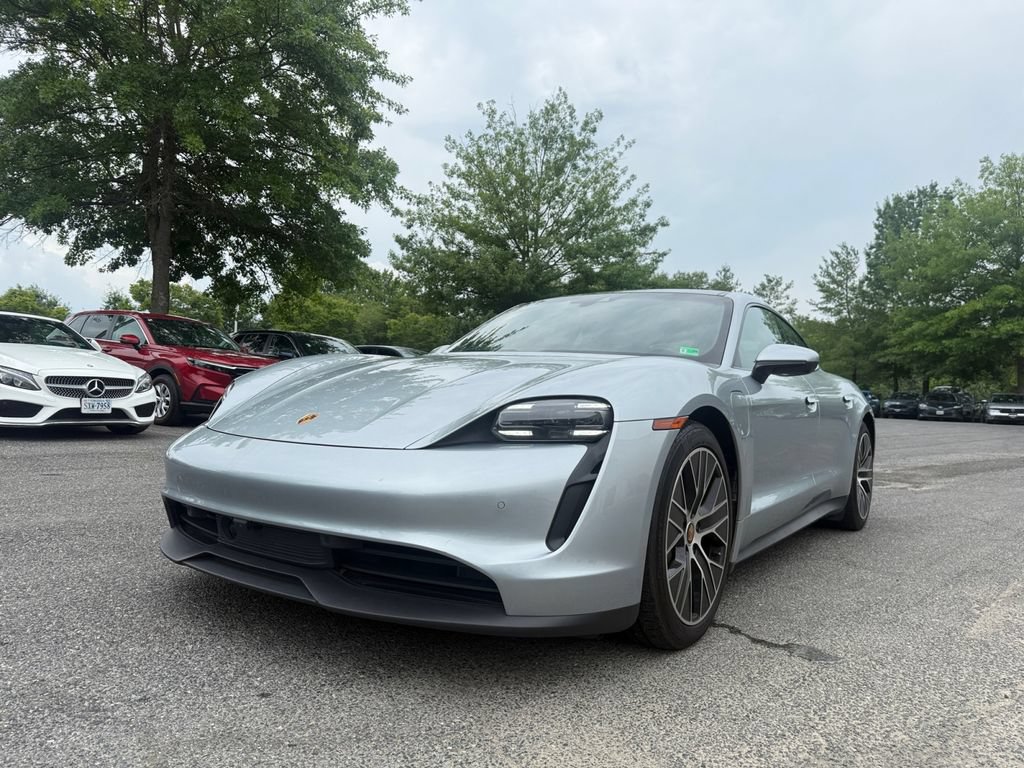 Used 2021 Porsche Taycan RWD image 32