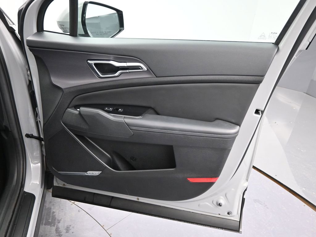 Used 2023 Kia Sportage SX image 22