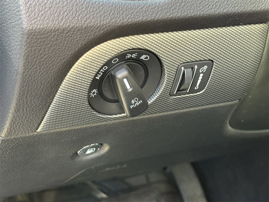 Used 2020 Dodge Durango GT image 12