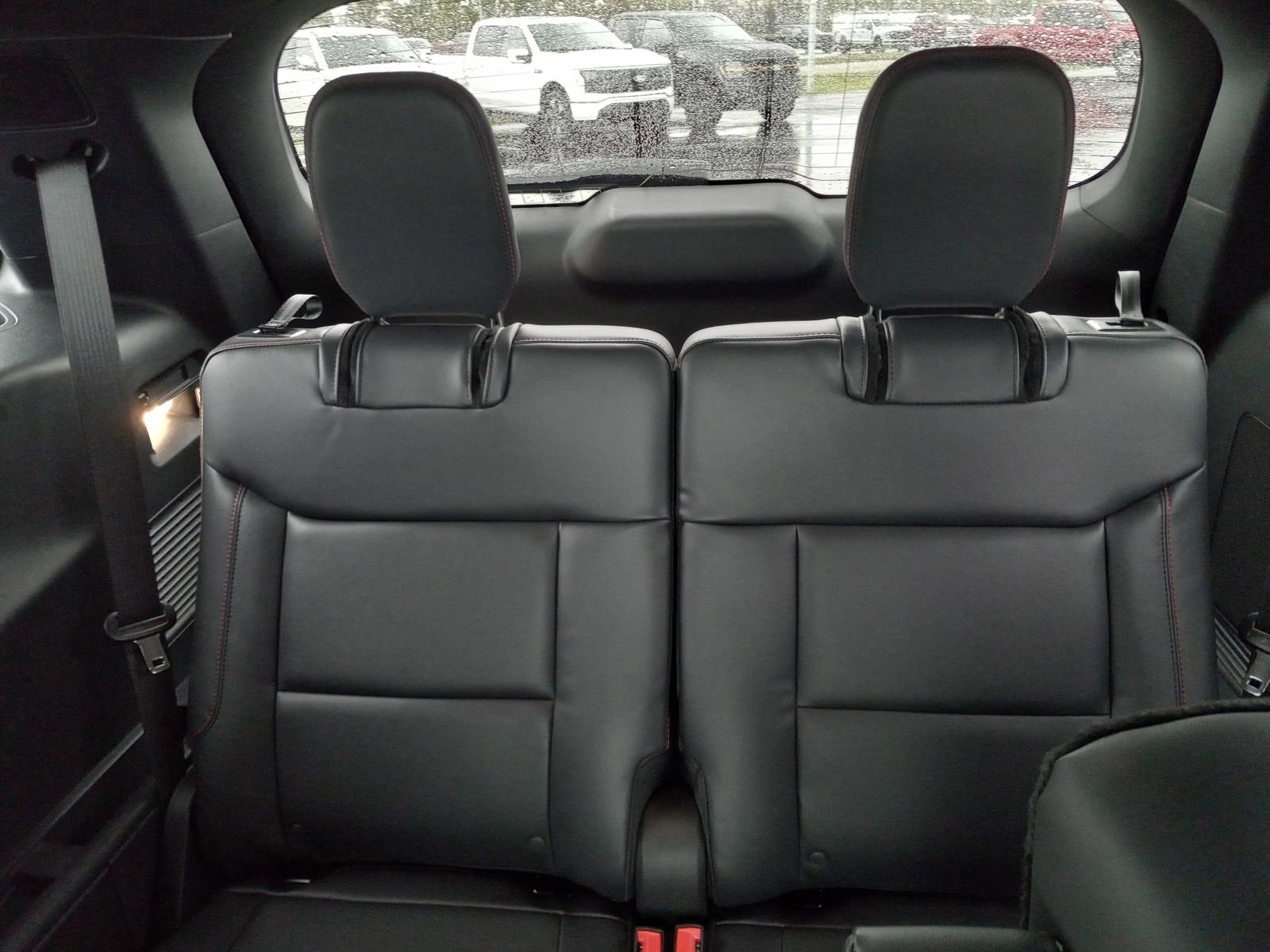 New 2026 Ford Explorer ST-Line w/ ST-Line Street Pack image 12