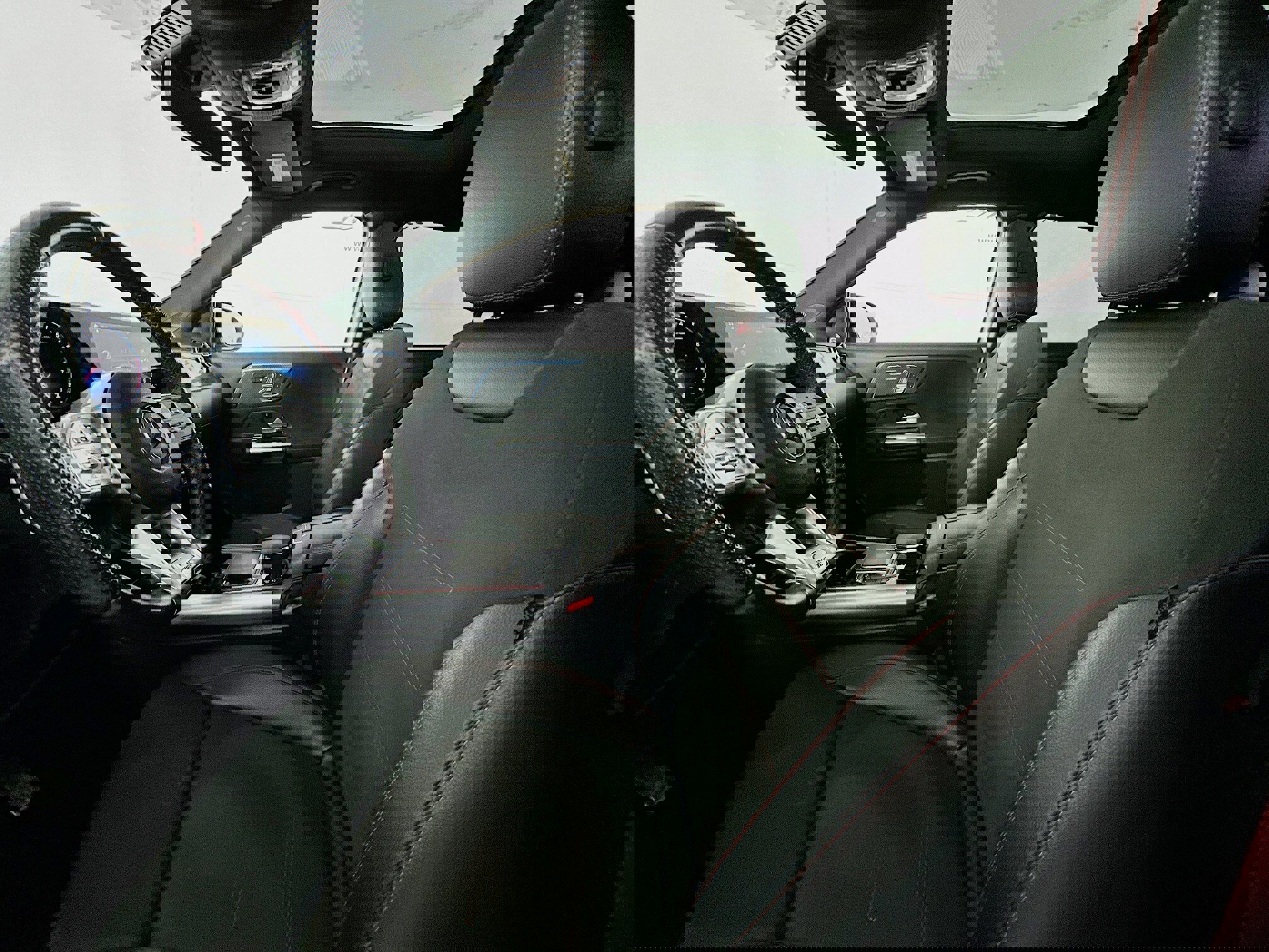 Used 2022 Mercedes-Benz GLA 35 AMG 4MATIC w/ AMG Aerodynamic Package image 21