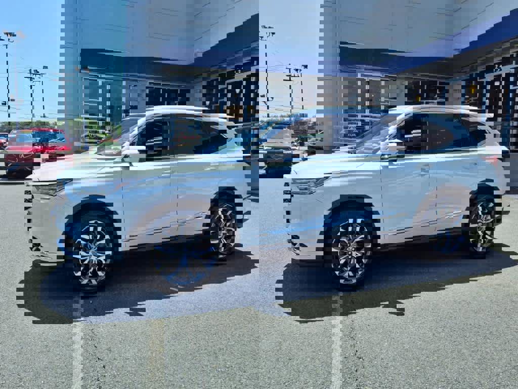 Certified 2023 Acura MDX SH-AWD w/ Technology Package image 3