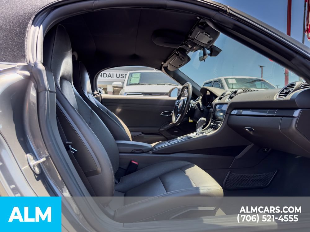 Used 2019 Porsche 718 Boxster RWD image 23