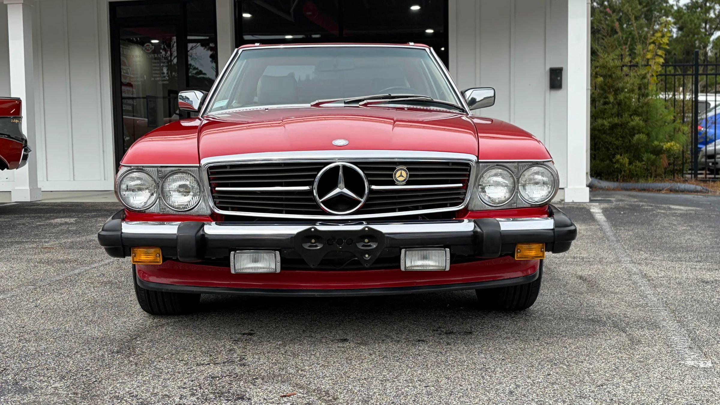 Used 1988 Mercedes-Benz 560 SL image 9