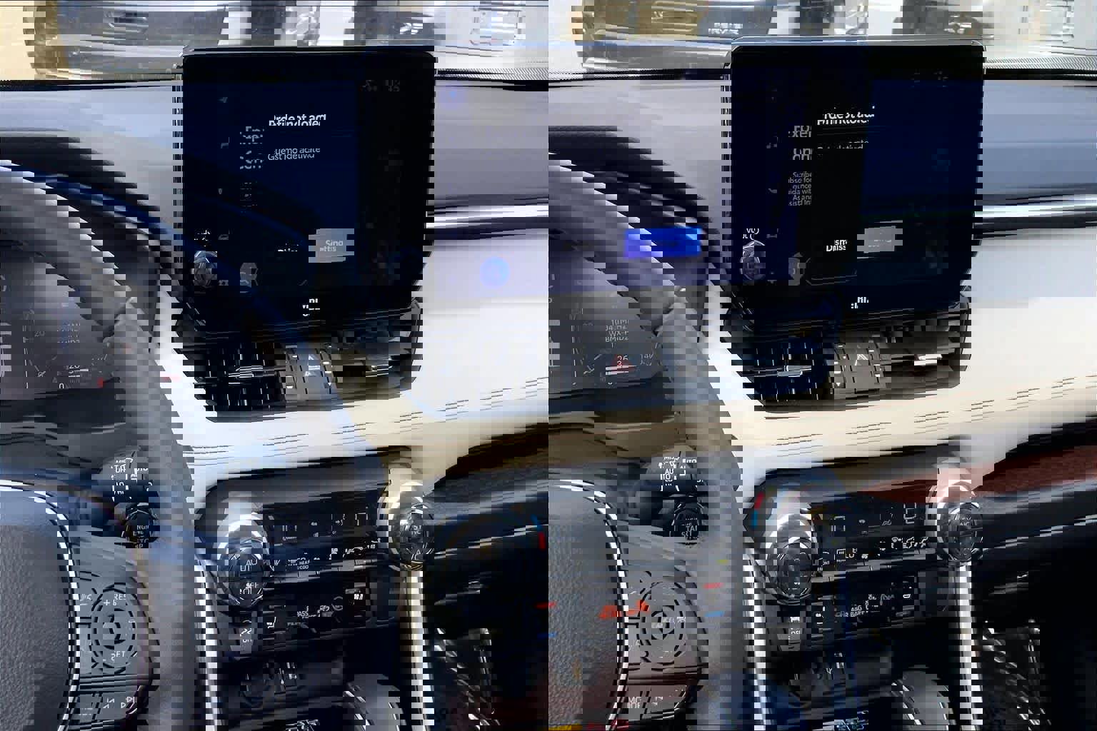 Used 2023 Toyota RAV4 Limited image 6