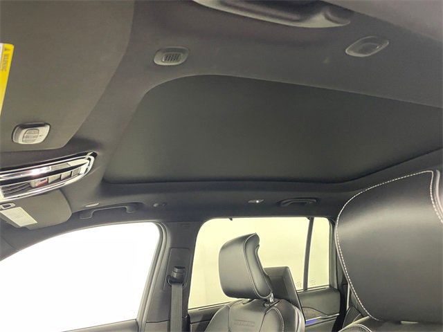 Certified 2025 Jeep Grand Cherokee L Overland w/ Advanced Protech Group III image 15