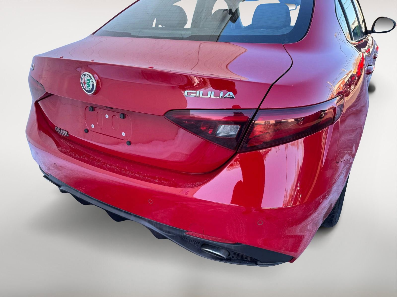 Used 2018 Alfa Romeo Giulia Ti Sport w/ Quick Order Package 22S Sport image 6