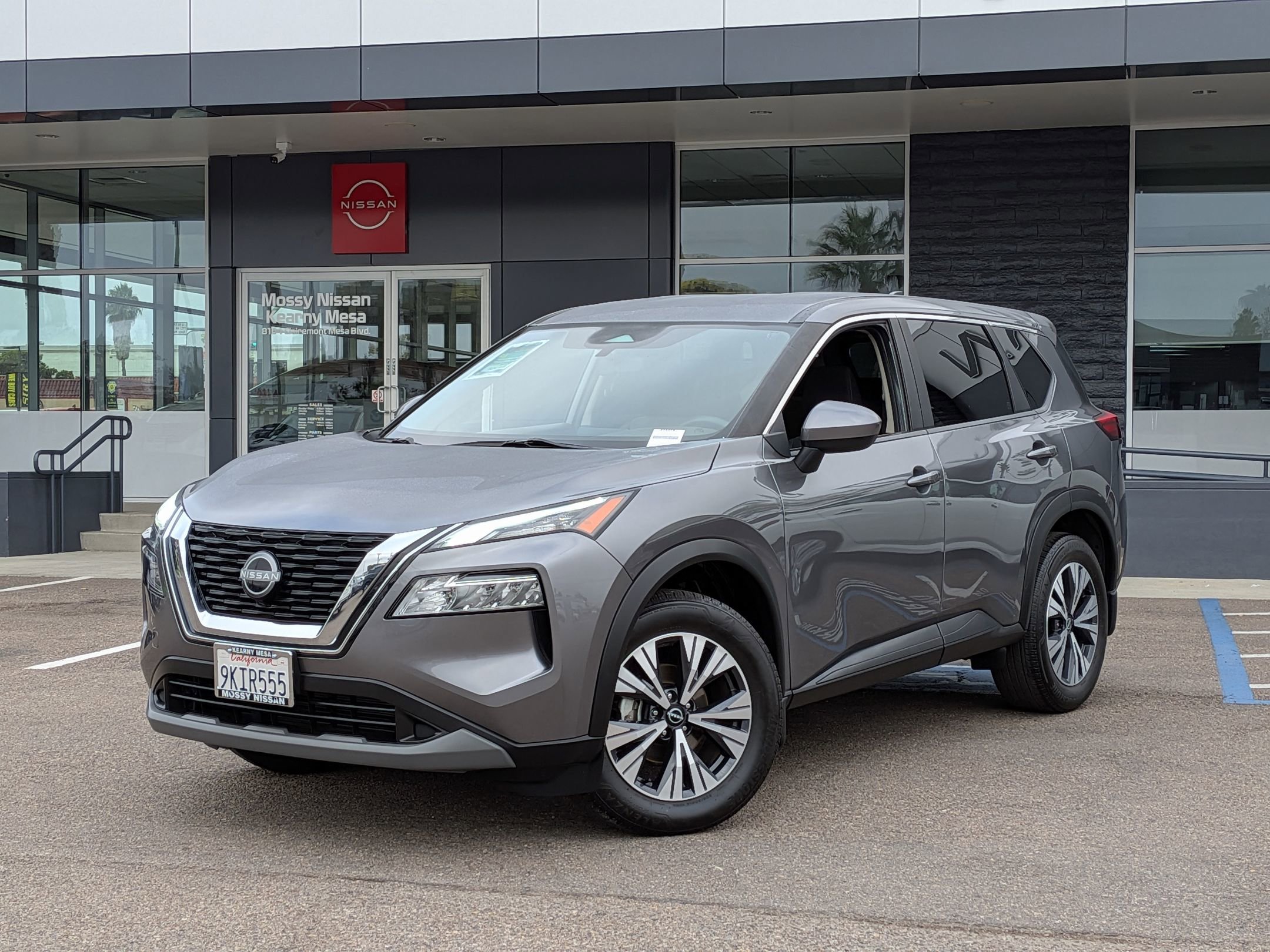 Used 2023 Nissan Rogue SV