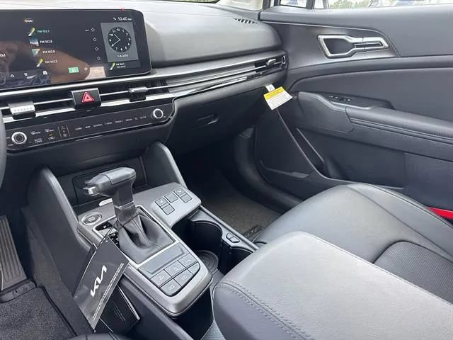 New 2026 Kia Sportage EX FWD image 11
