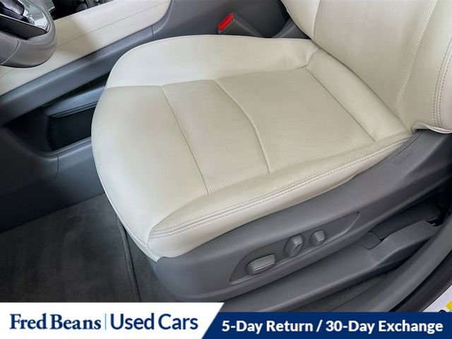 Used 2024 Cadillac XT6 Premium Luxury w/ Technology Package image 22